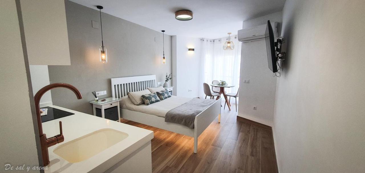 Elegante Estudio Frente A La Playa 贝纳尔马德纳 外观 照片